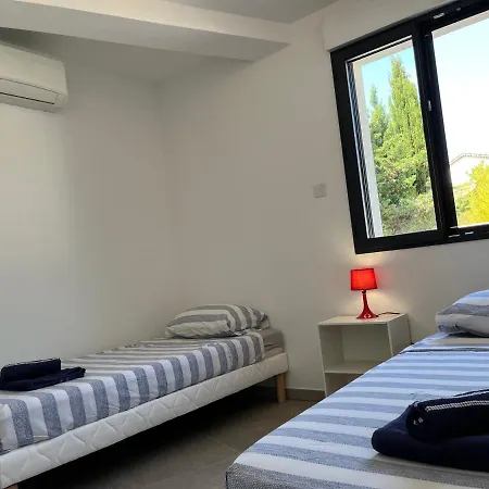 Apartment La Blanche *